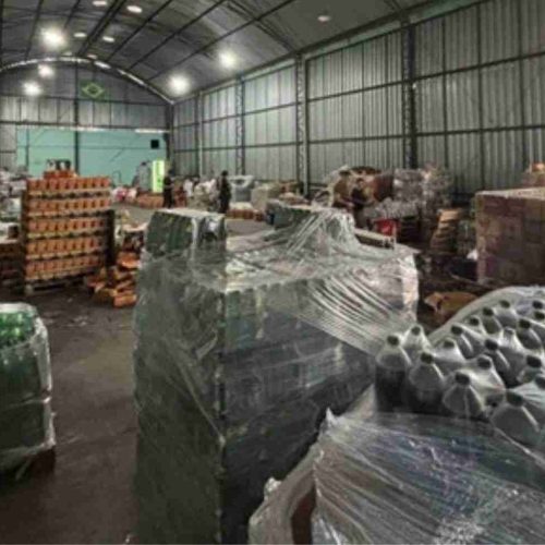 Galpão com bebidas vencidas e datas adulteradas é descoberto no interior de SP