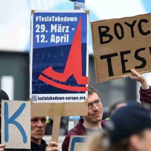 Gigantes dos EUA tentam se “desamericanizar” para sobreviver na Europa