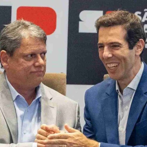 Governador de SP distribui material didático com erros grosseiros e coloca em risco a educação básica no estado mais rico da federação