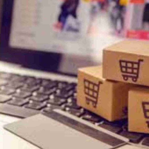 Estudo mostra que “taxa das blusinhas” não gerou empregos e prejudicou ainda mais as classes C, D e E.