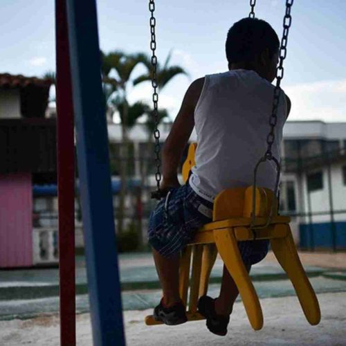 Nova lei torna abandono afetivo crime civil e alerta pais sobre deveres emocionais com os filhos