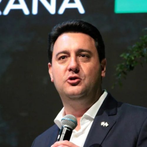 Ratinho Junior diz que alta na aprovação de Lula é “passageira” e compara política a “nuvem”