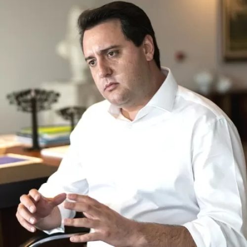 Ratinho Júnior defende construção de aliança para 2026 e menciona Flávio Bolsonaro