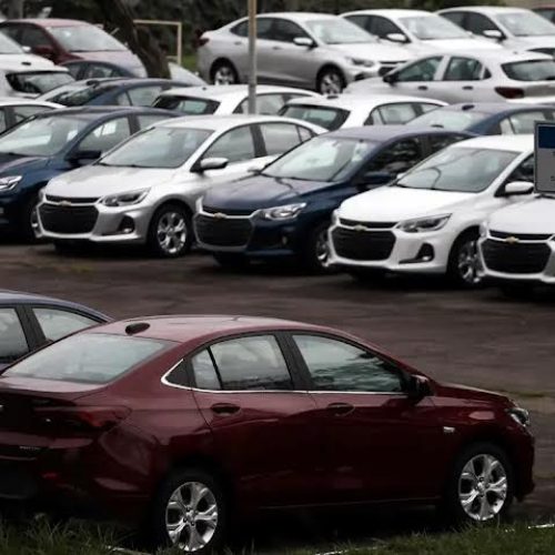 Mercado de carros usados amplia desvalorização em maio, enquanto zero quilômetro segue em alta