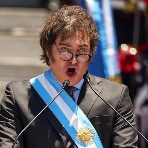 Desemprego sobe na Argentina e expõe precarização do trabalho sob governo Milei