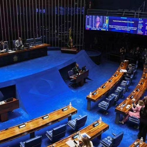Senado aprova proposta que acaba com a escala 6×1 e reduz jornada para 40 horas semanais