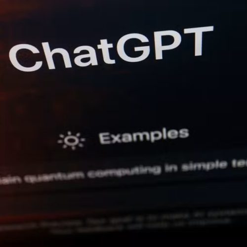 ChatGPT poderá acionar polícia em casos de risco de suicídio entre adolescentes