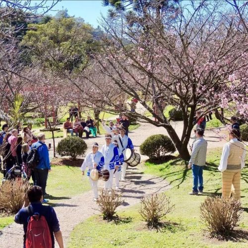 Campos do Jordão e Aparecida querem cobrar taxa de turistas para a entrada nas cidades
