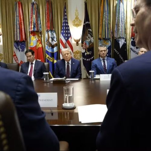 “Não sou um ditador”, diz Trump ao defender intervenção na segurança de Washington