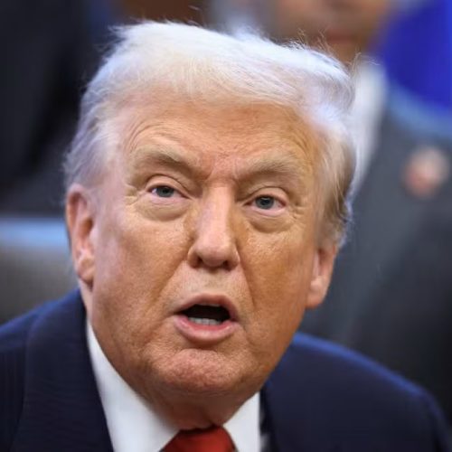 Trump quer restringir vistos para pessoas com obesidade e doenças crônicas