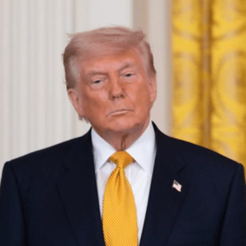 Sem constrangimento, Trump afirma que petróleo da Venezuela será usado para reforçar reserva dos EUA