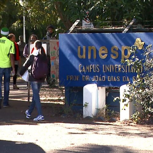 Greve estudantil mobiliza campi da Unesp no interior de SP