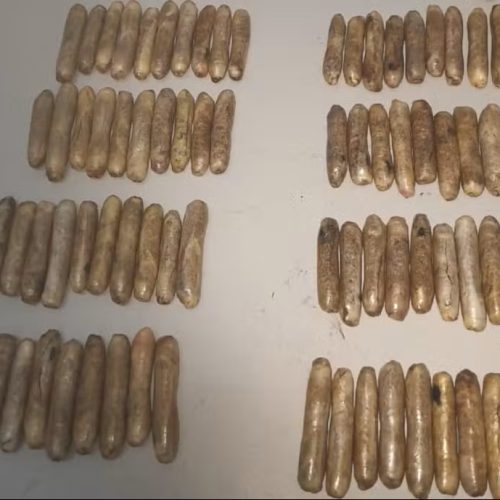 Jovem engole meio quilo de maconha e é internado sob escolta policial