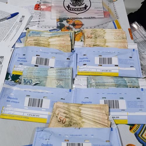 PF cumpriu mandados de busca e apreensão  contra empresário que recebeu carga milionária de cigarros falsificados