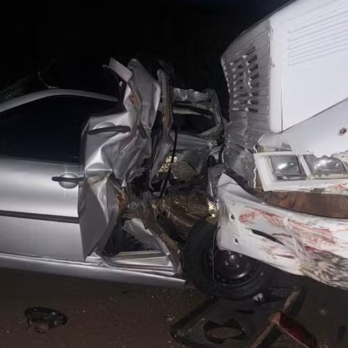 Engavetamento com caminhão deixa motorista presa nas ferragens e causa interdição no Anel Viário Sul de Ribeirão Preto