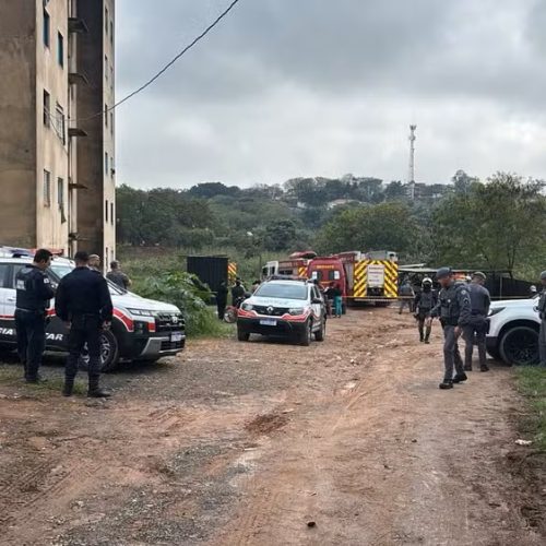 Incêndio em Campinas deixa criança morta e termina com duas mães presas